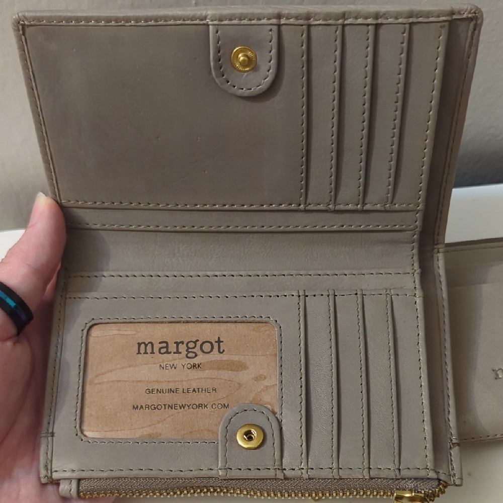 Taupe Clutch and Wristlet Set - Picture 5 of 9